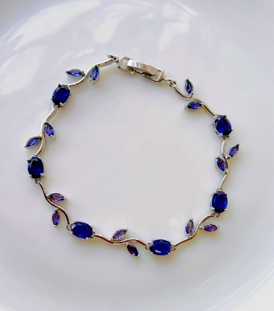 Midnight Tulip Bracelet