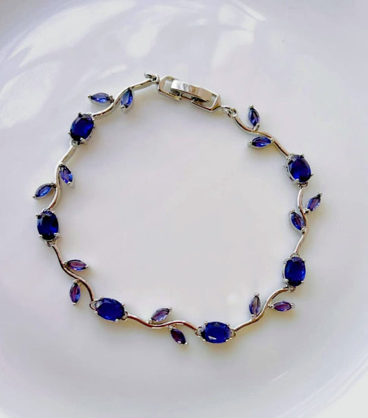 Midnight Tulip Bracelet
